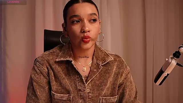 HannahW  online show from 2, 2, 2026