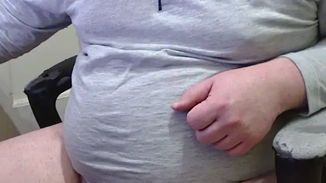 Snapshot of tipko123 chatting on 7, 1, 2025 tipko123 online show from 7, 1, 2025