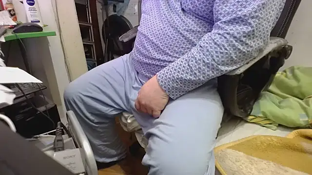 Snapshot of tipko123 chatting on 26, 10, 2025 tipko123 online show from 26, 10, 2025