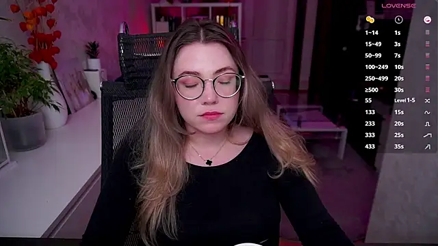 Snapshot of RemyCute chatting on 30, 4, 2026 RemyCute online show from 30, 4, 2026