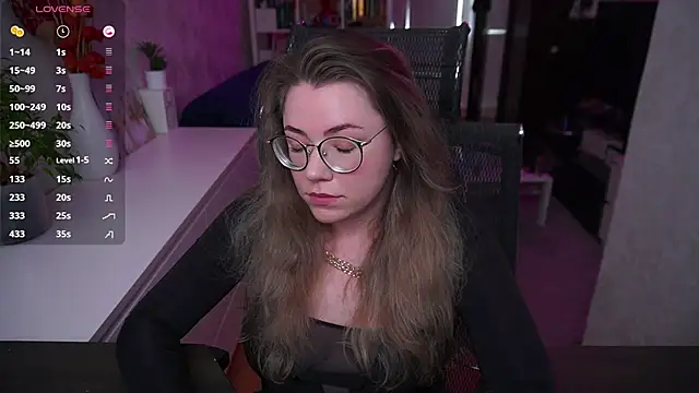 Snapshot of RemyCute chatting on 13, 6, 2026 RemyCute online show from 13, 6, 2026