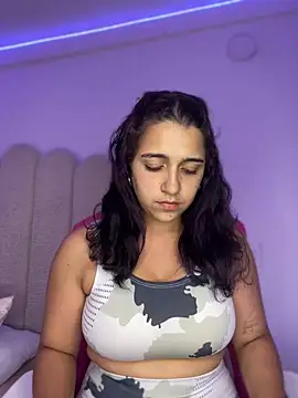 Alicia Ruiz online show from 5, 1, 2026