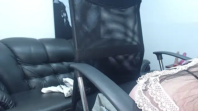 camilleDiaz16 online show from 31, 10, 2025