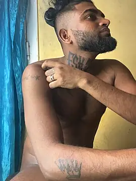 Snapshot of TiltedTen chatting on 5, 2, 2025 TiltedTen online show from 5, 2, 2025