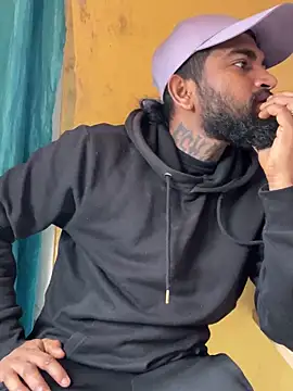 Snapshot of TiltedTen chatting on 13, 3, 2025 TiltedTen online show from 13, 3, 2025