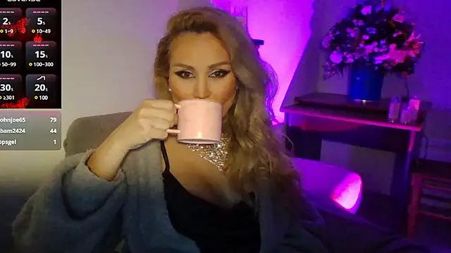 Snapshot of Radmila_Queen_ chatting on 4, 12, 2024 Radmila Queen  online show from 4, 12, 2024