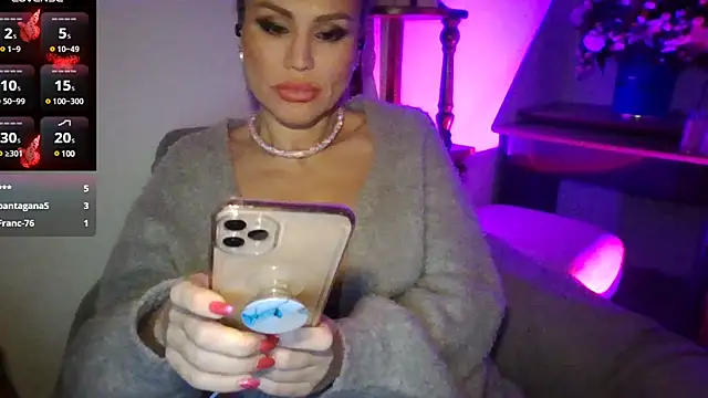 Snapshot of Radmila_Queen_ chatting on 10, 12, 2024 Radmila Queen  online show from 10, 12, 2024