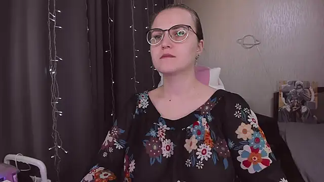 MissBrightShine online show from 15, 11, 2025