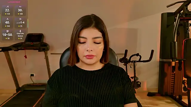 LisaMonroe  online show from 12, 4, 2026