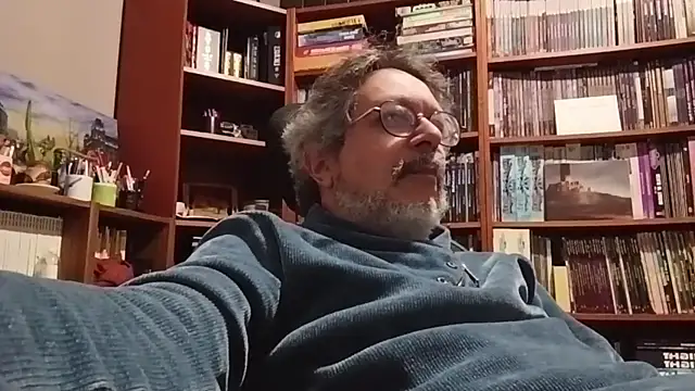 Mandra is a whore online show from 12, 11, 2025