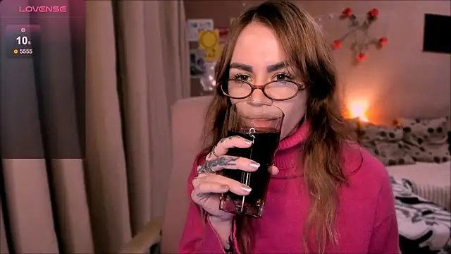 Snapshot of _selectrra chatting on 5, 1, 2026 selectrra online show from 5, 1, 2026