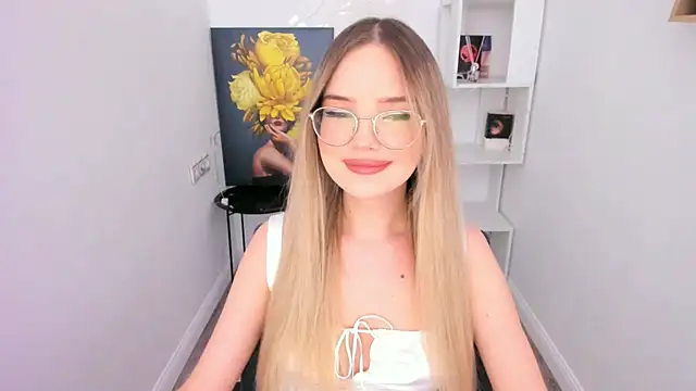 FloweryLove 1 online show from 12, 2, 2025