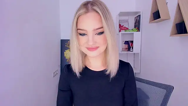 FloweryLove 1 online show from 7, 3, 2025