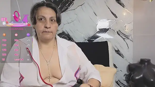 merlyna goldens online show from 7, 10, 2025