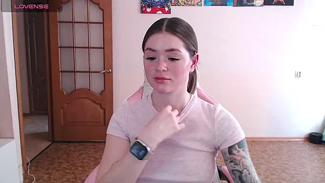 miaacatt online show from 31, 3, 2026