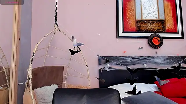 Paula Desousa online show from 29, 10, 2025