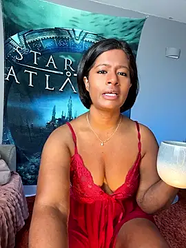 Snapshot of RoseMelanie chatting on 4, 7, 2026 RoseMelanie online show from 4, 7, 2026