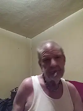 Snapshot of cmagic9 chatting on 6, 4, 2026 cmagic9 online show from 6, 4, 2026