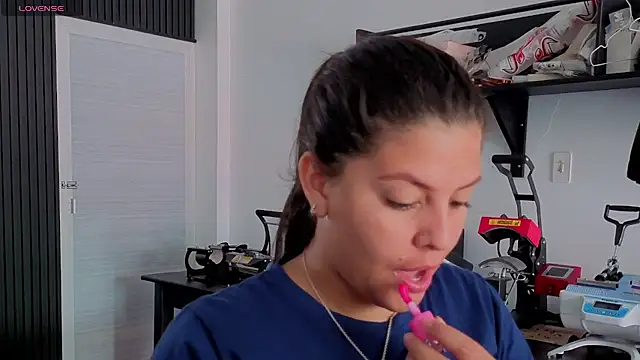 Snapshot of valelo chatting on 24, 6, 2026 valelo online show from 24, 6, 2026