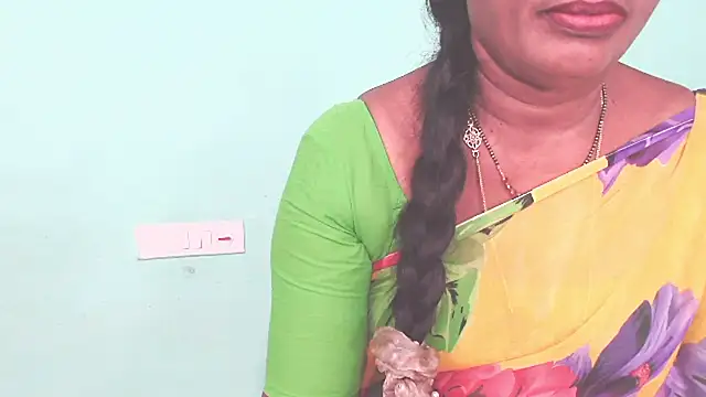 Snapshot of shrutitelugu69 chatting on 1, 7, 2026 shrutitelugu69 online show from 1, 7, 2026