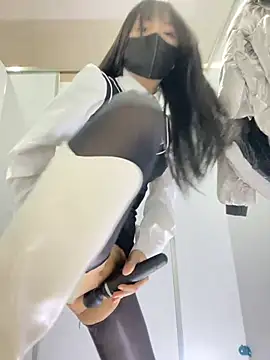 Snapshot of Asia-Lynn chatting on 5, 1, 2025 Asia-Lynn online show from 5, 1, 2025