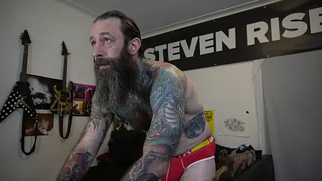 Snapshot of StevenRiseNYC chatting on 5, 7, 2026 StevenRiseNYC online show from 5, 7, 2026