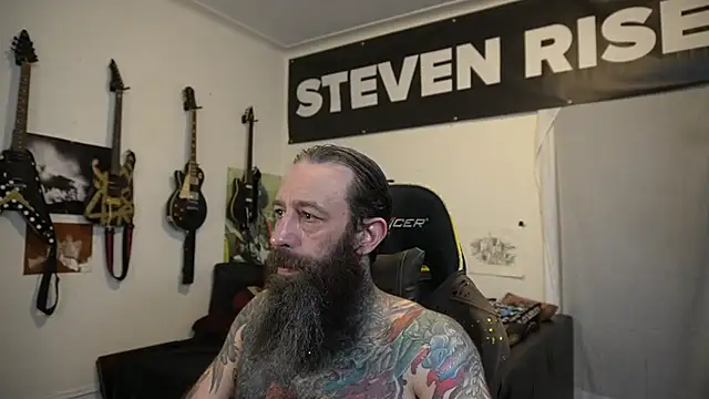 Snapshot of StevenRiseNYC chatting on 11, 7, 2026 StevenRiseNYC online show from 11, 7, 2026