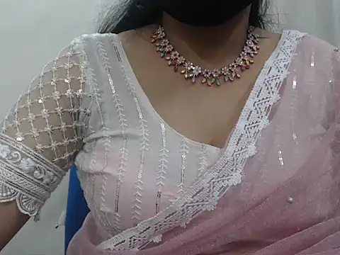 Snapshot of Lovely_Siri_23 chatting on 4, 2, 2026 Lovely Siri 23 online show from 4, 2, 2026