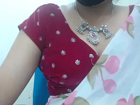 Lovely Siri 23 online show from 16, 4, 2026