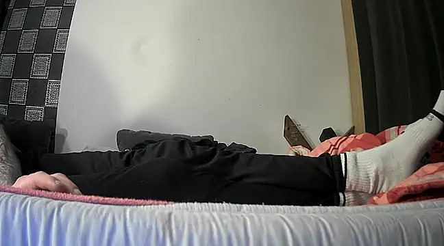 PIercingBoy38 online show from 2, 2, 2025