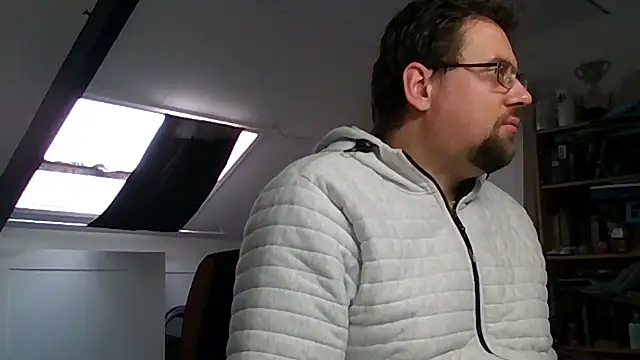 rdewaard81 online show from 4, 12, 2025