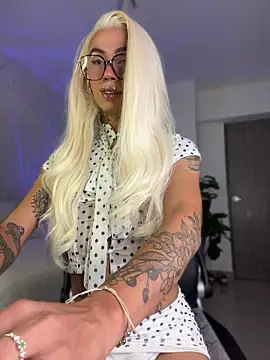 Snapshot of Miss_sagitario chatting on 17, 5, 2026 Miss sagitario online show from 17, 5, 2026