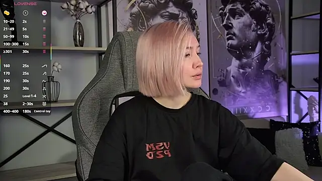 ReiYosimoto online show from 26, 11, 2025