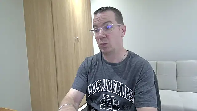 BrettJ81 online show from 25, 3, 2026