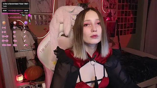 Evie Ro online show from 31, 10, 2025