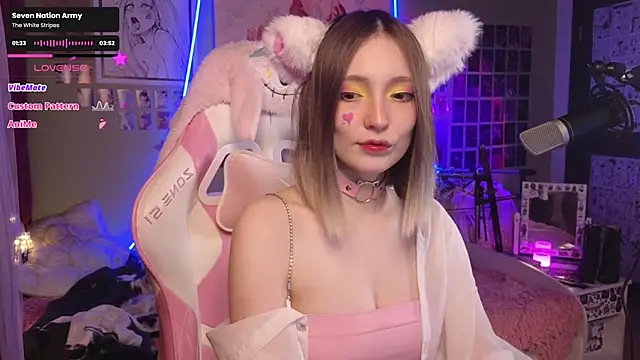 Evie Ro online show from 22, 11, 2025