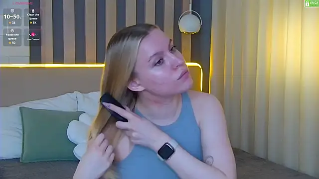 Snapshot of AmaliaBell chatting on 8, 6, 2026 AmaliaBell online show from 8, 6, 2026