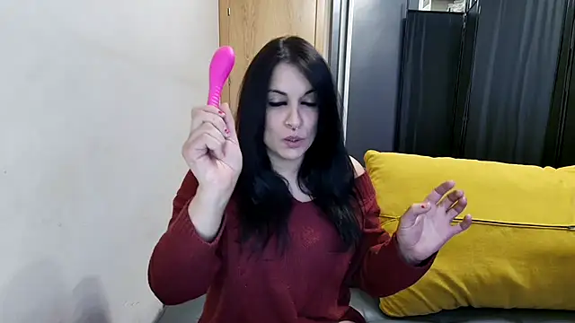 Lustylia online show from 1, 1, 2025