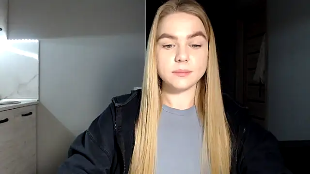 Snapshot of Sunbeam_ chatting on 11, 3, 2025 Sunbeam online show from 11, 3, 2025