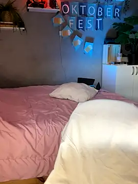 Snapshot of DaniDusan_ chatting on 22, 9, 2025 DaniDusan  online show from 22, 9, 2025