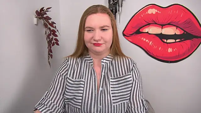 Snapshot of LaraDream chatting on 13, 5, 2026 LaraDream online show from 13, 5, 2026