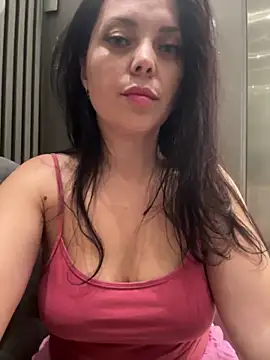 Kate Joy online show from 5, 3, 2025