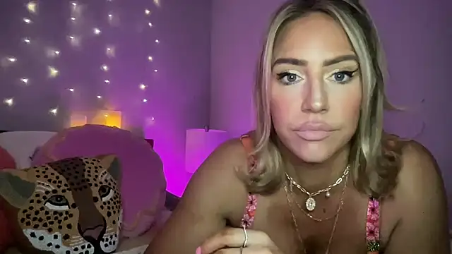 Fitnessbabe69 online show from 28, 12, 2024